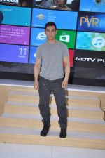 Aamir Khan at Windows 8 launch in Inorbit Mall, Mumbai on 11th Nov 2012 (32).JPG